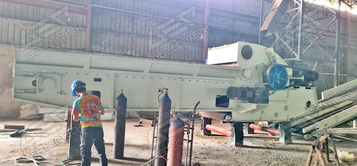 生物质综合破碎机